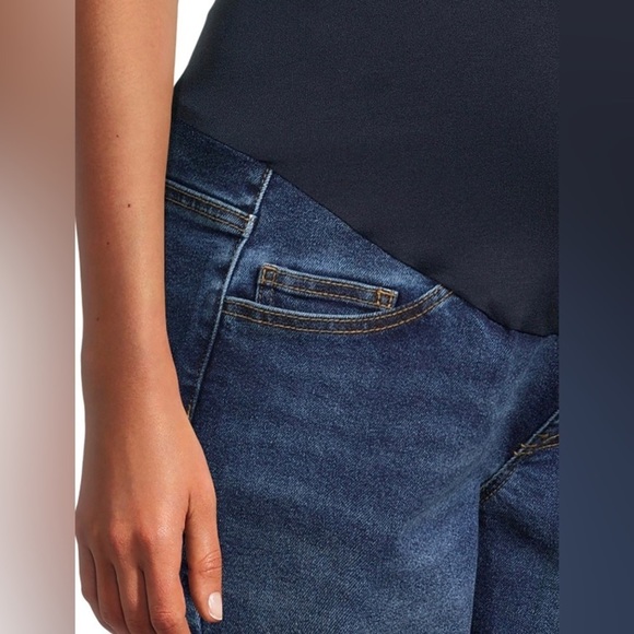 Maternity Bermuda Shorts - Picture 3 of 7